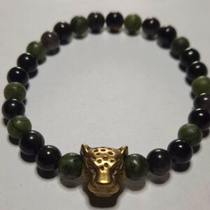 ✨🌿🌑🐆 Moss Green Jade and Silver Obsidian Bracelet with Jaguar Accent Bead🐆